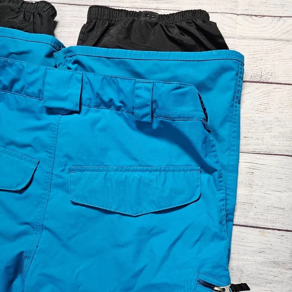 Burton medium snowboarding/ski pants - Picture 14 of 16